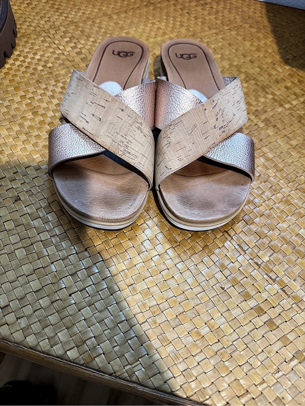 UGG Women's Kari Slides - Rose Gold Metallic / Cork Crisscross Sandals Size 8.5